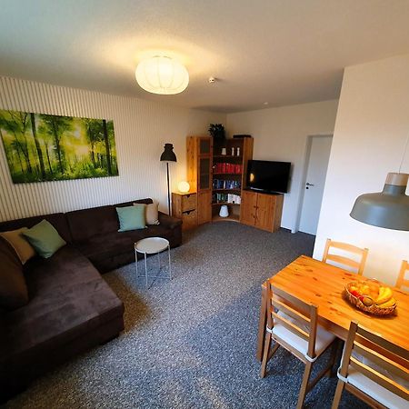 Radfreundliches Wohlfuehl-Apartment Mit Terrasse Und Parkplatz - Fewo Woody Schwerin  Buitenkant foto