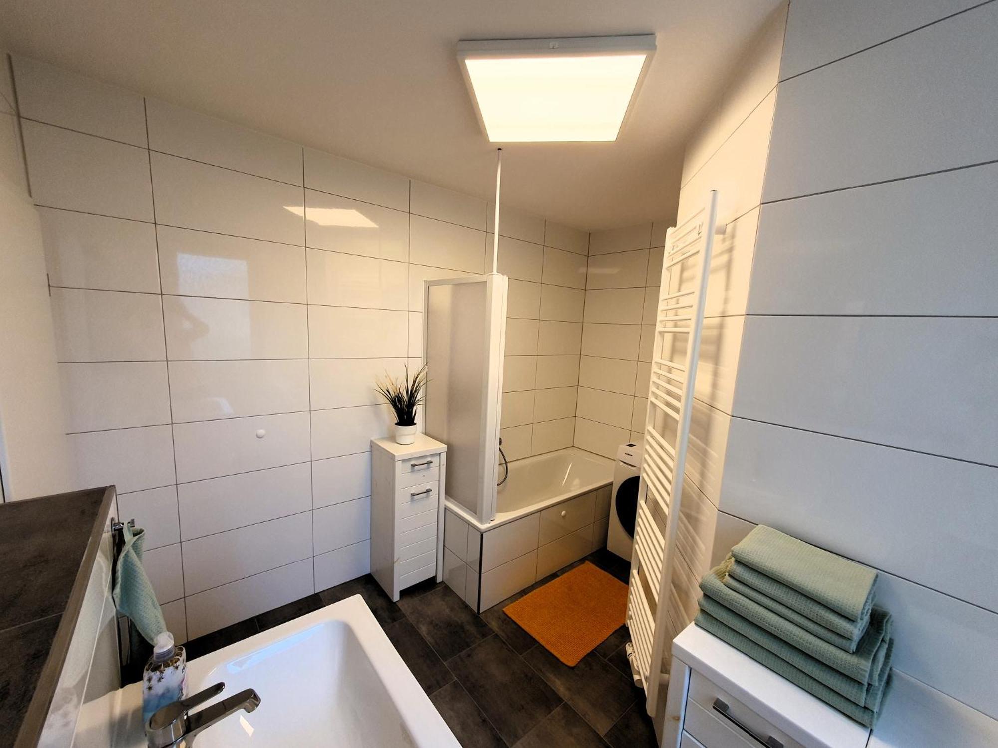 Radfreundliches Wohlfuehl-Apartment Mit Terrasse Und Parkplatz - Fewo Woody Schwerin  Buitenkant foto